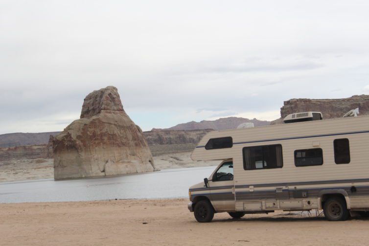 RV Living Dessert Boondocking